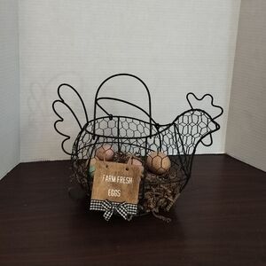 Wire chicken with eggs and chalk couture sign